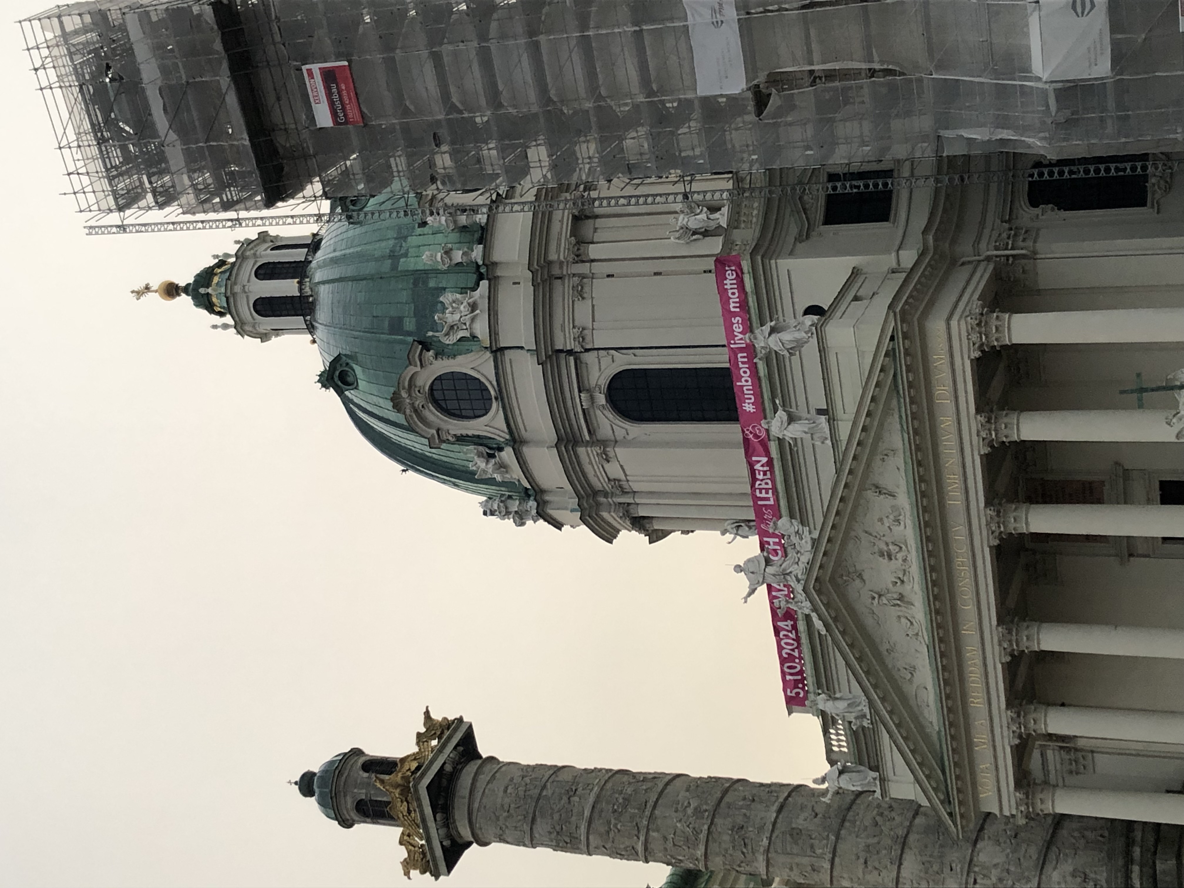 Einbruch in Karlskirche