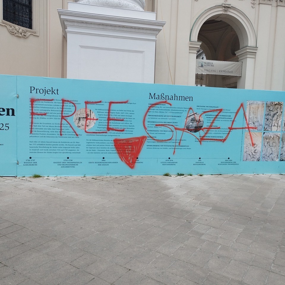 Vandalenakt an der Karlskirche